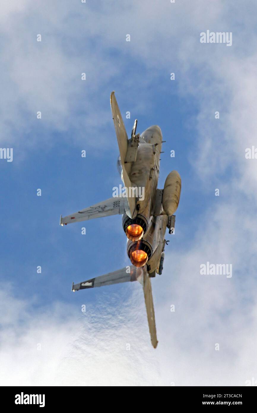 Eine israelische Luftwaffe F-15A im Flug. Stockfoto