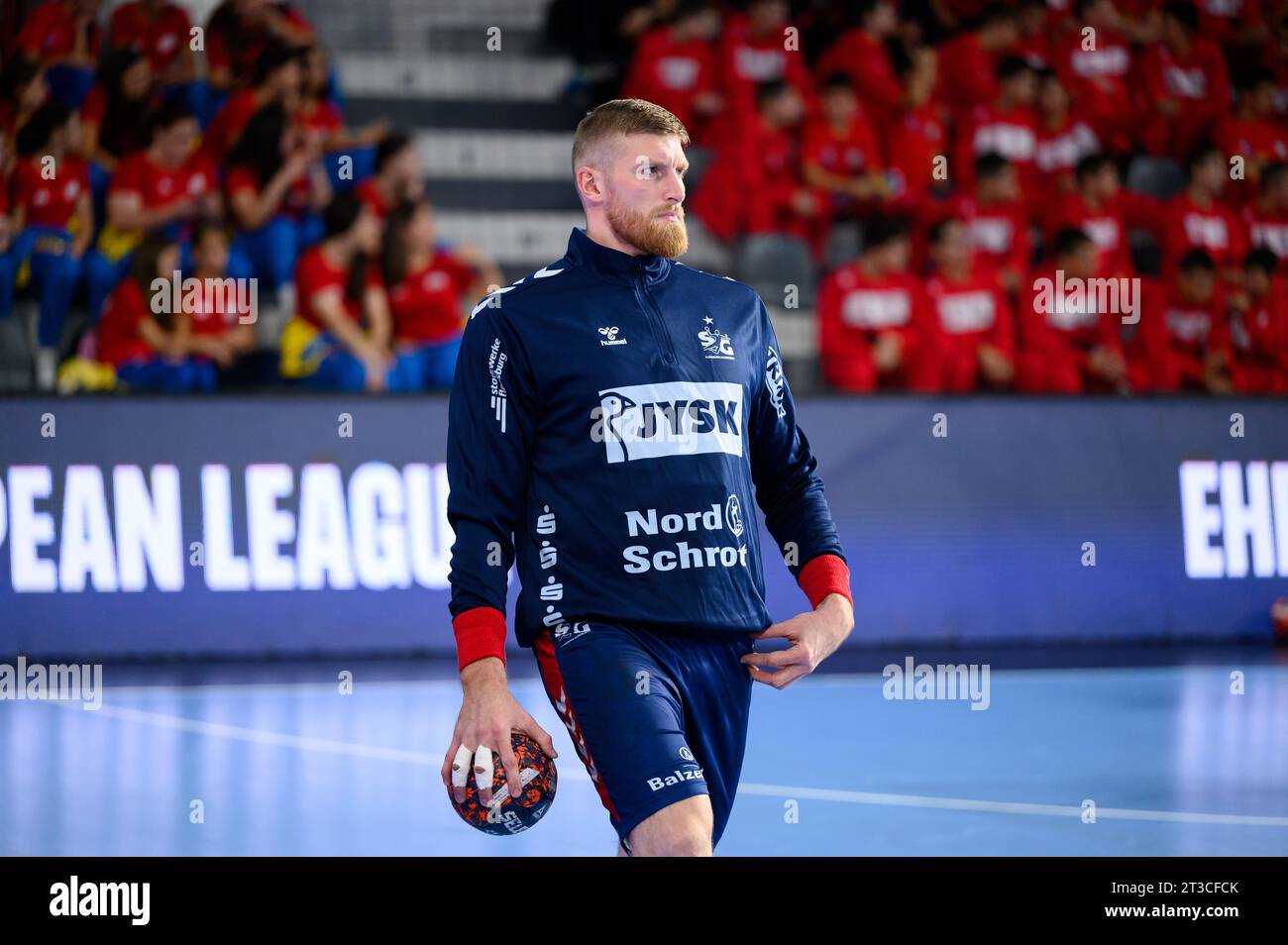 Podgorica, Montenegro, 24.10.23., Oktober 2023, (43) BLAGOTINSEK Blaz warm Up in der EHF European League - Gruppenphase Spiel zwischen RK Lovcen und SG Flensburg-Handewitt in Bemax Arena, Credit: Stefan Ivanovic/Alamy Live News Stockfoto