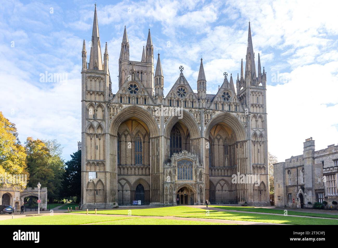 Westfront der Peterborough Cathedral, Peterborough, Cambridgeshire, England, Großbritannien Stockfoto