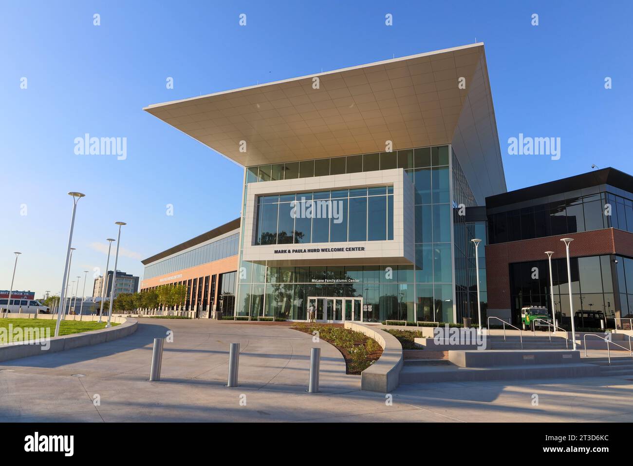 Waco, Texas - 22. September 2023: Mark & Paula Hurd Welcome Center auf dem Campus der Baylor University. Stockfoto