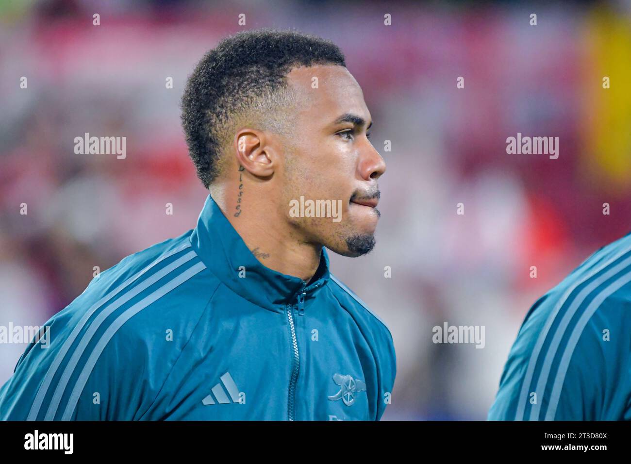 Gabriel Magalhães vor dem UEFA Champions League-Spiel Sevilla gegen Arsenal im Ramon Sanchez-Pizjuan Stadium in Saville, Spanien. Oktober 2023. (Foto: Samuel Carreño/News Images) in, am 24.10.2023. (Foto: Samuel Carreño/News Images/SIPA USA) Credit: SIPA USA/Alamy Live News Stockfoto