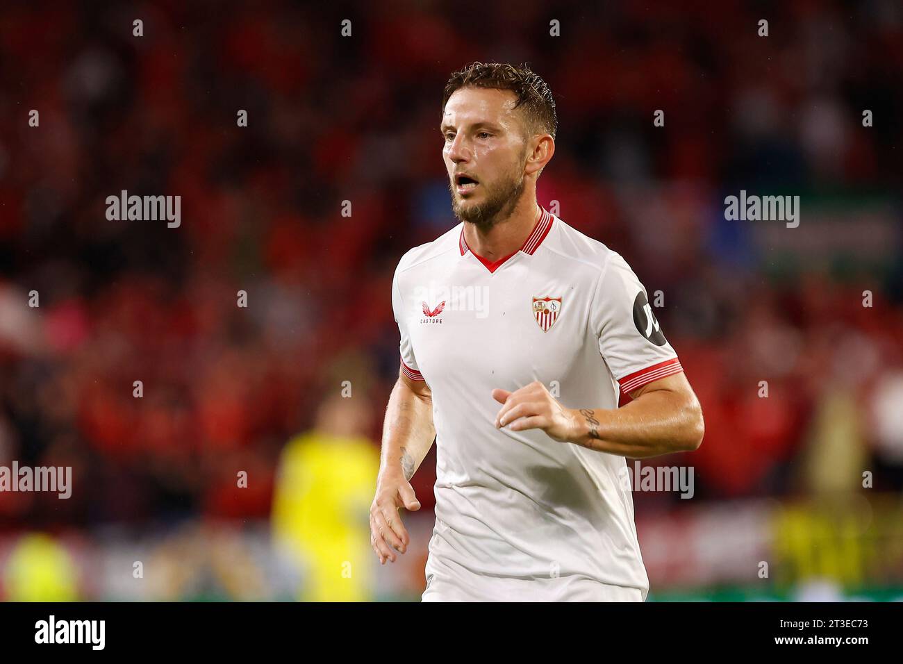 Sevilla, Spanien. Oktober 2023. Ivan Rakitic (10) vom Sevilla FC, der während des UEFA Champions League-Spiels zwischen Sevilla FC und Arsenal im Estadio Ramon Sanchez Pizjuan in Sevilla zu sehen war. (Foto: Gonzales Photo/Alamy Live News Stockfoto