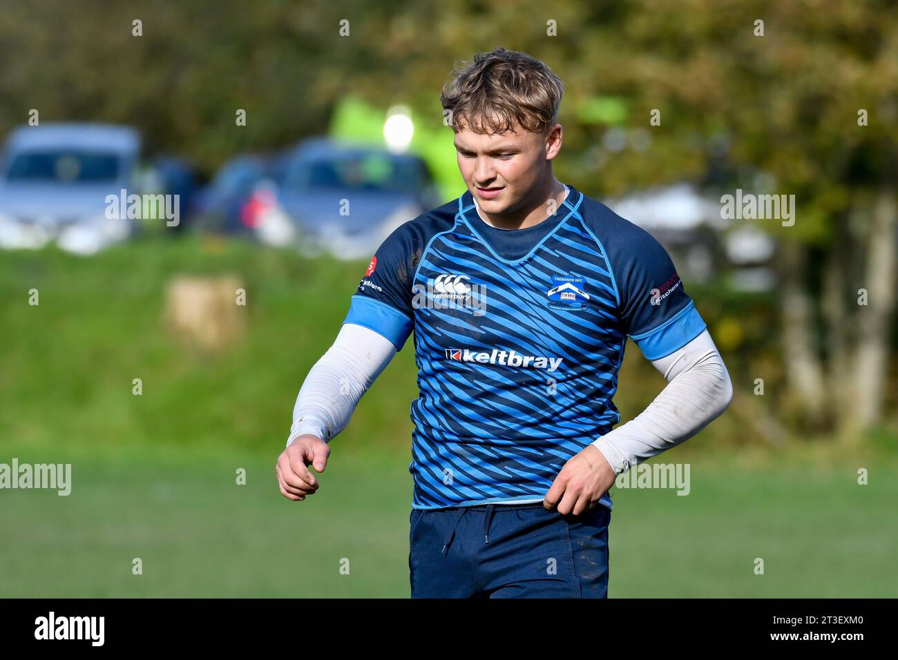 Trebanos, Wales. 21. Oktober 2023. Iestyn Lewis of Trebanos während des WRU Admiral Championship West Spiels zwischen Trebanos und Maesteg Quins im Park in Trebanos, Wales, Großbritannien am 21. Oktober 2023. Quelle: Duncan Thomas/Majestic Media. Stockfoto