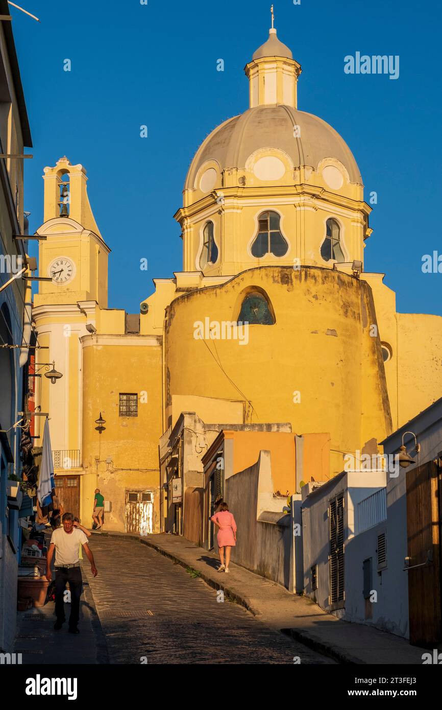 Italien, Kampanien, Golf von Neapel, Insel Procida, Kirche Santa Maria delle Graz Stockfoto