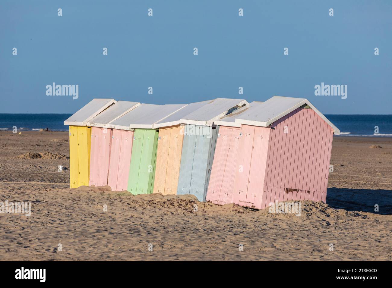 Frankreich, Pas-De-Calais, Berck Sur Mer, Strand mit Strandhütten Stockfoto