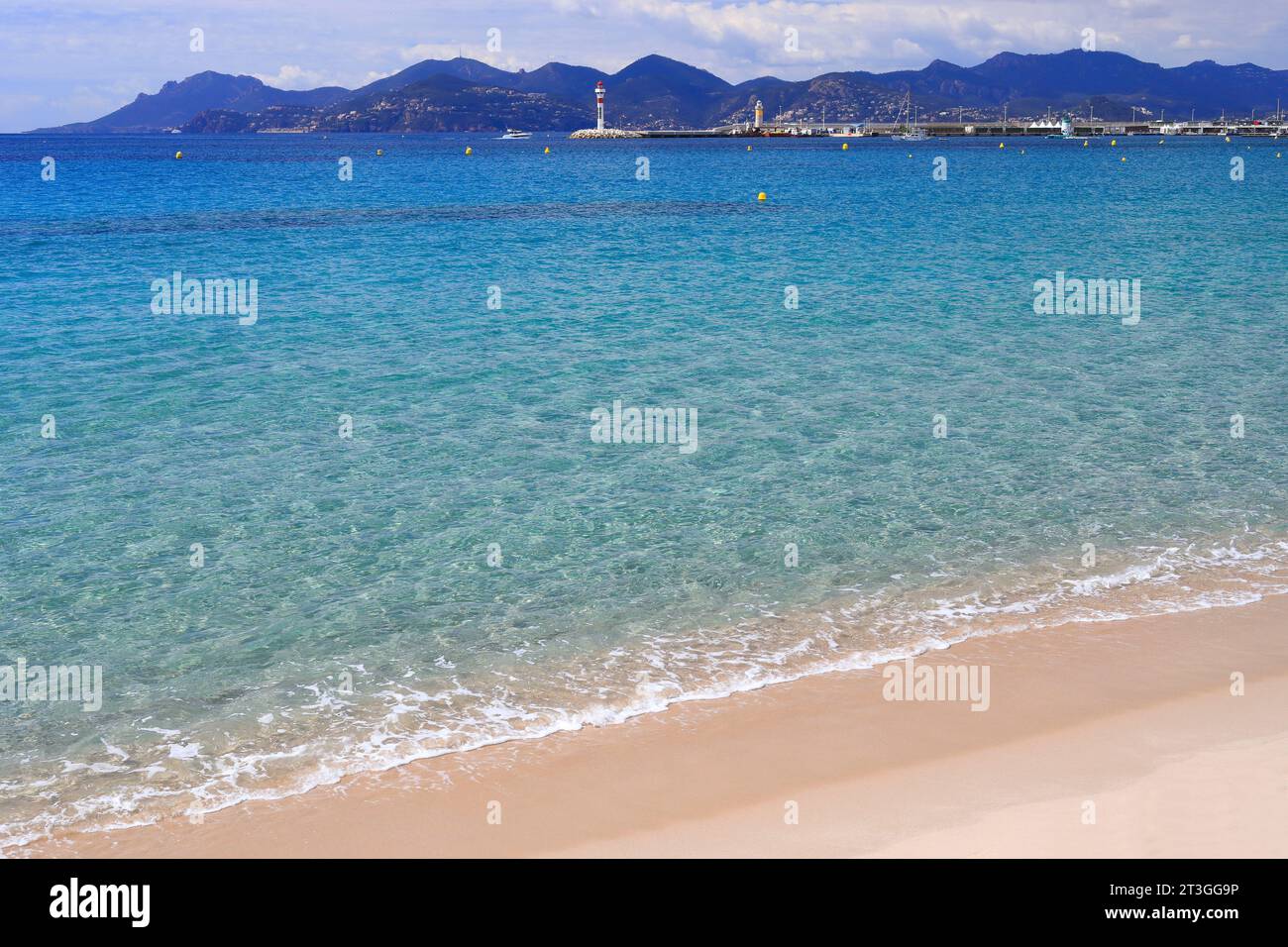 Frankreich, Alpes Maritimes, Cannes, Blick auf den Golf von Neapel und das Esterel-Massiv Stockfoto