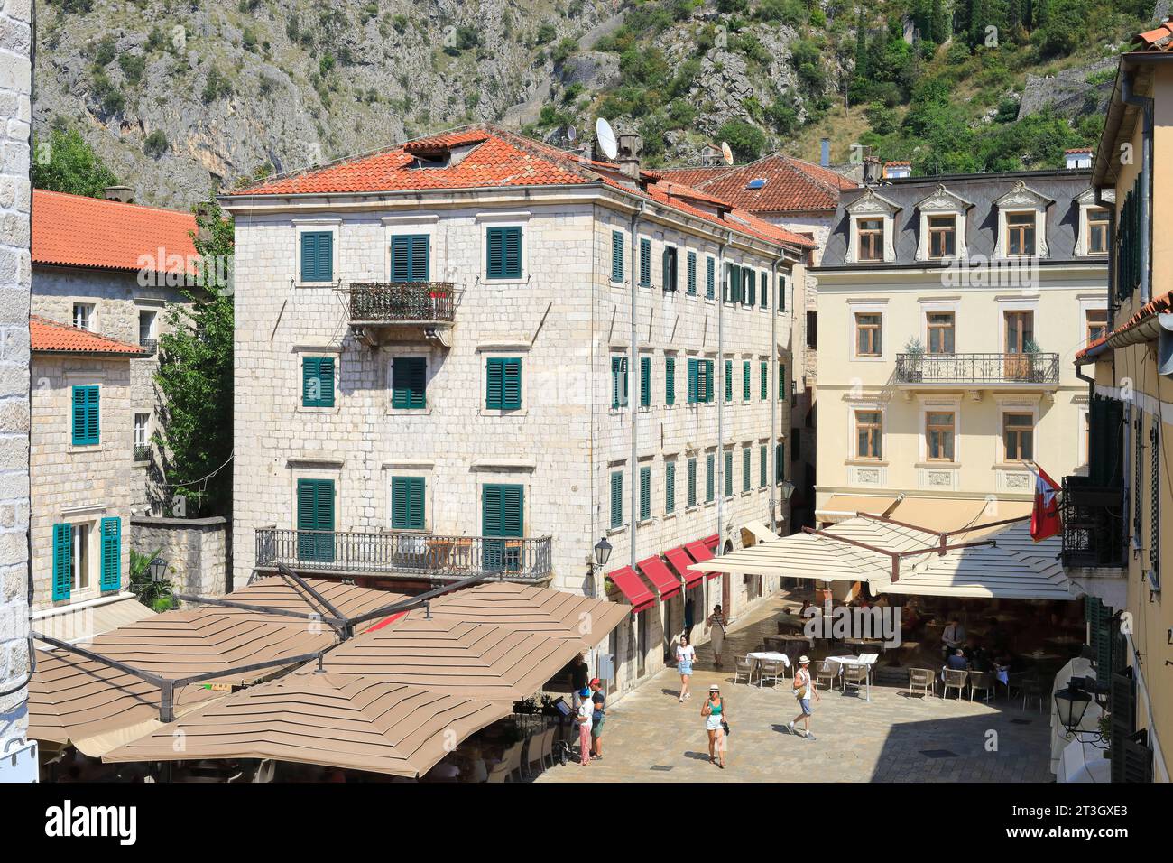 Montenegro, Bucht von Kotor, die von der UNESCO zum Weltkulturerbe erklärt wurde, Kotor, Altstadt von den Stadtmauern aus gesehen Stockfoto