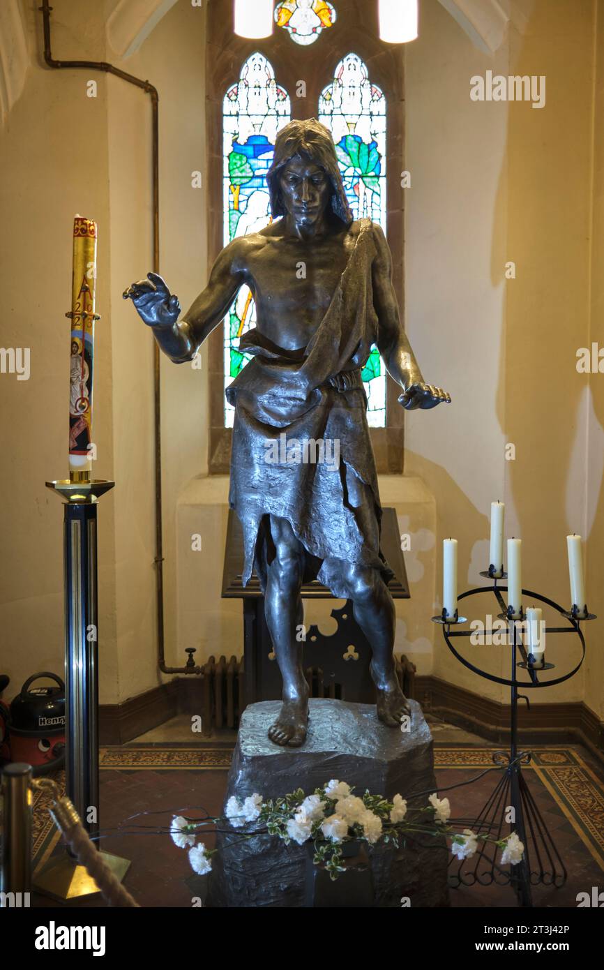 John the Baptist von Sir William Goscombe John in der Metropolitan Cathedral Church of St David Cardiff South Wales UK Stockfoto