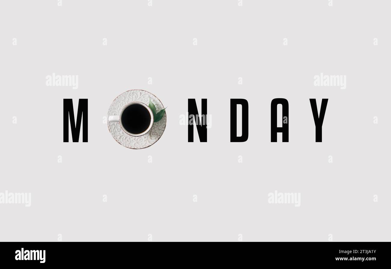Montag kommt, Kaffee hilft. Kreatives Layout aus einer Tasse Kaffee mit „Monday“-Nachricht. Minimales Kaffeekonzept. Trendige Idee für den Montag-Kaffee. Flache Lagen Stockfoto