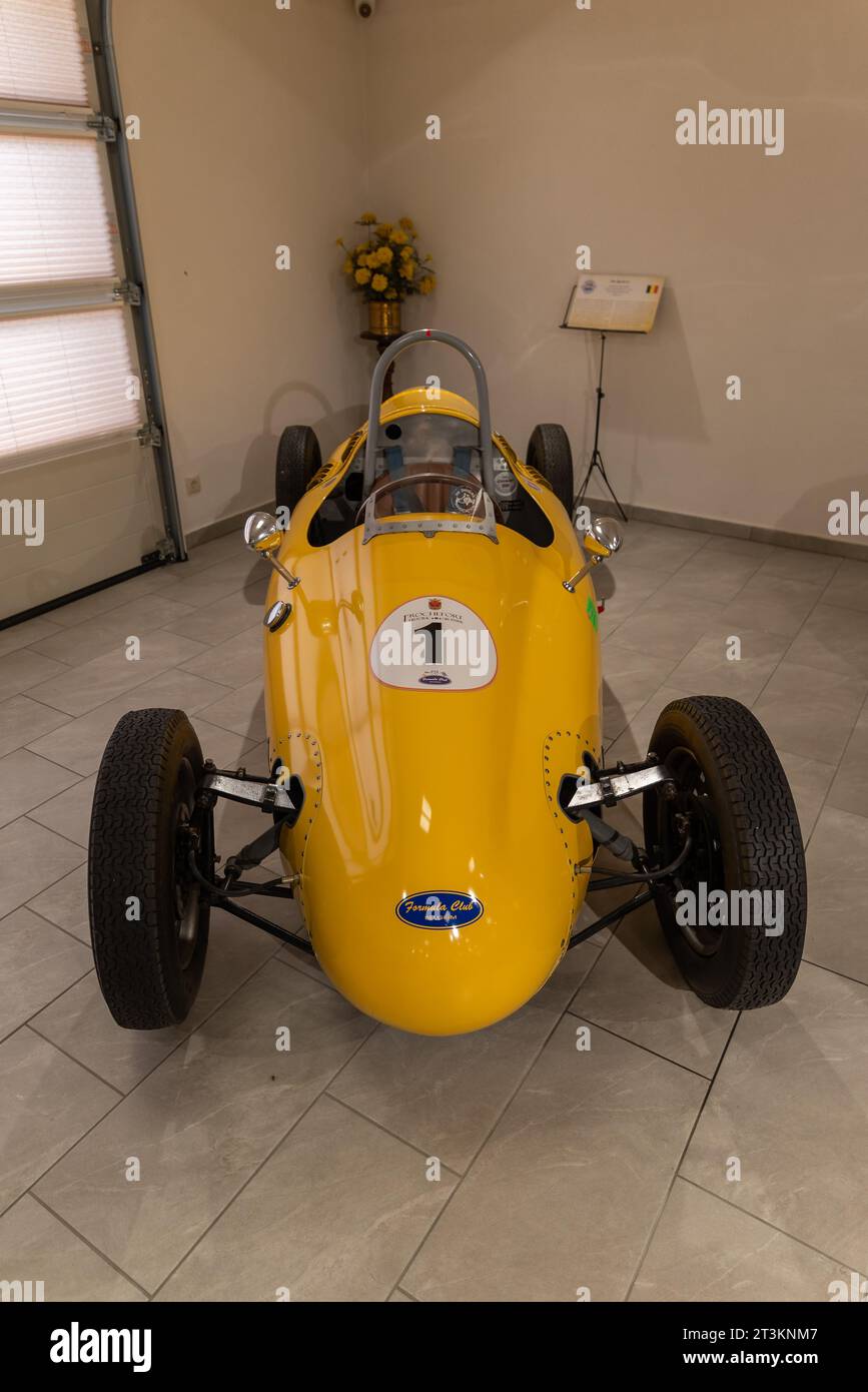 09.15.23. Ungarn, Dorf Dorgicse. Kaali Auto-Motor Museum. Dies ist eine einzigartige Sammlung über seltene Autos und Motorräder. Der Besitzer ist Professor Kaal Stockfoto
