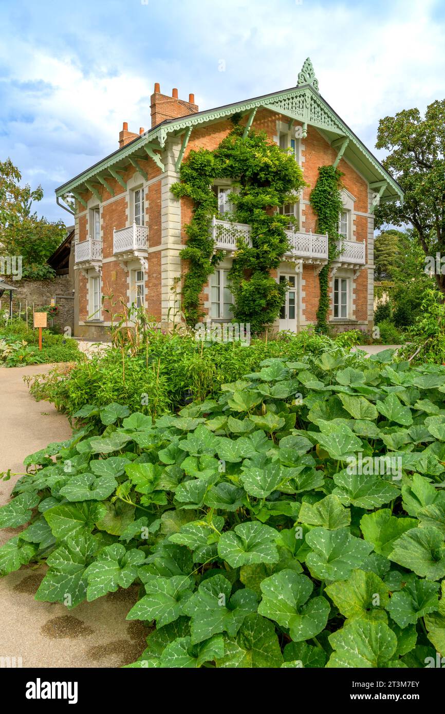 Der große Eingang (La grande Porterie) im Nantes Plant Garden (Jardin des Plantes de Nantes). Ein botanischer Garten, klassifiziert als Jardin remarquable. Stockfoto