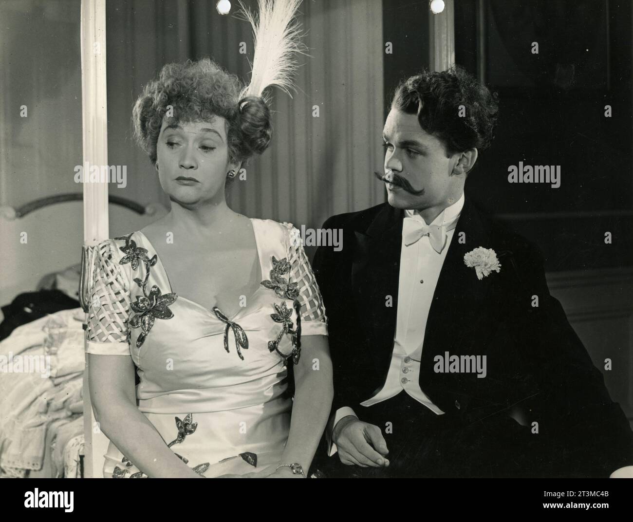 Die dänische Schauspielerin Liva Weel und der Schauspieler Hans Egede Budtz in dem Film Ta' Briller paa!, Dänemark 1942 Stockfoto