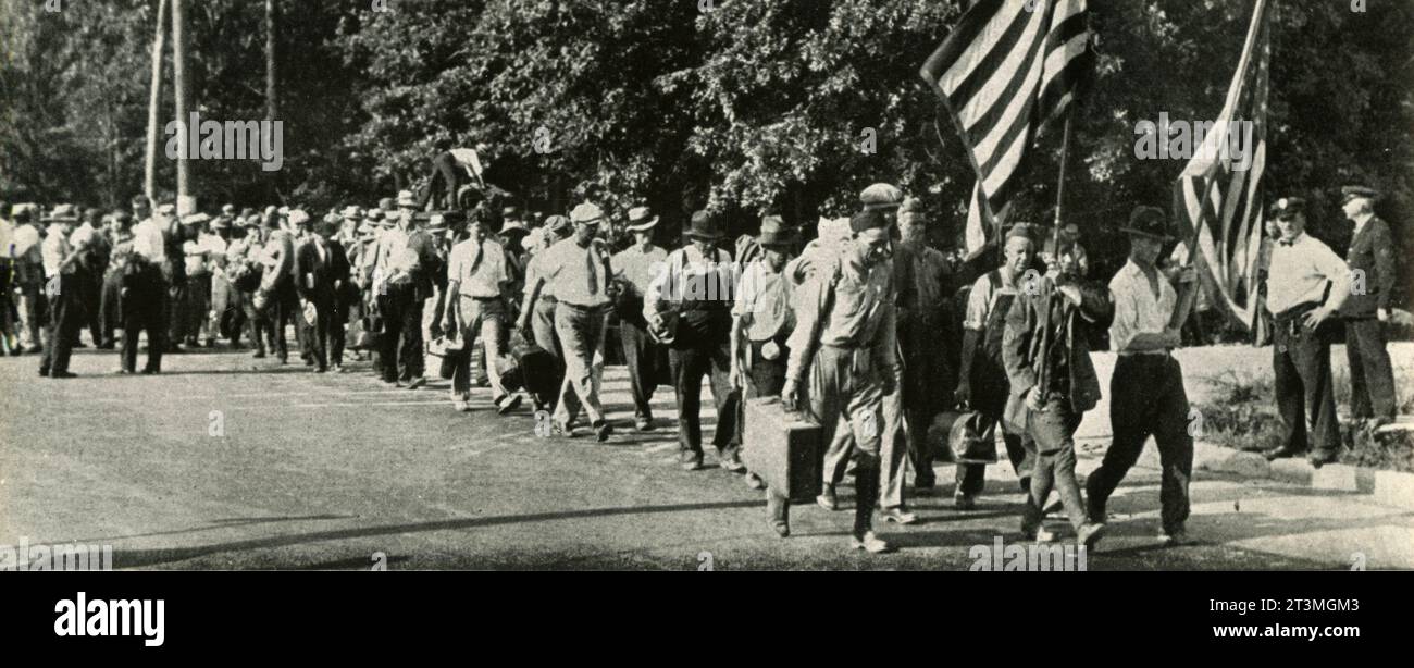 Die Veteranen der Bonus Army, die gegen die Arbeitslosigkeit protestieren, ziehen sich aus Washington, DC, USA 1932 zurück Stockfoto