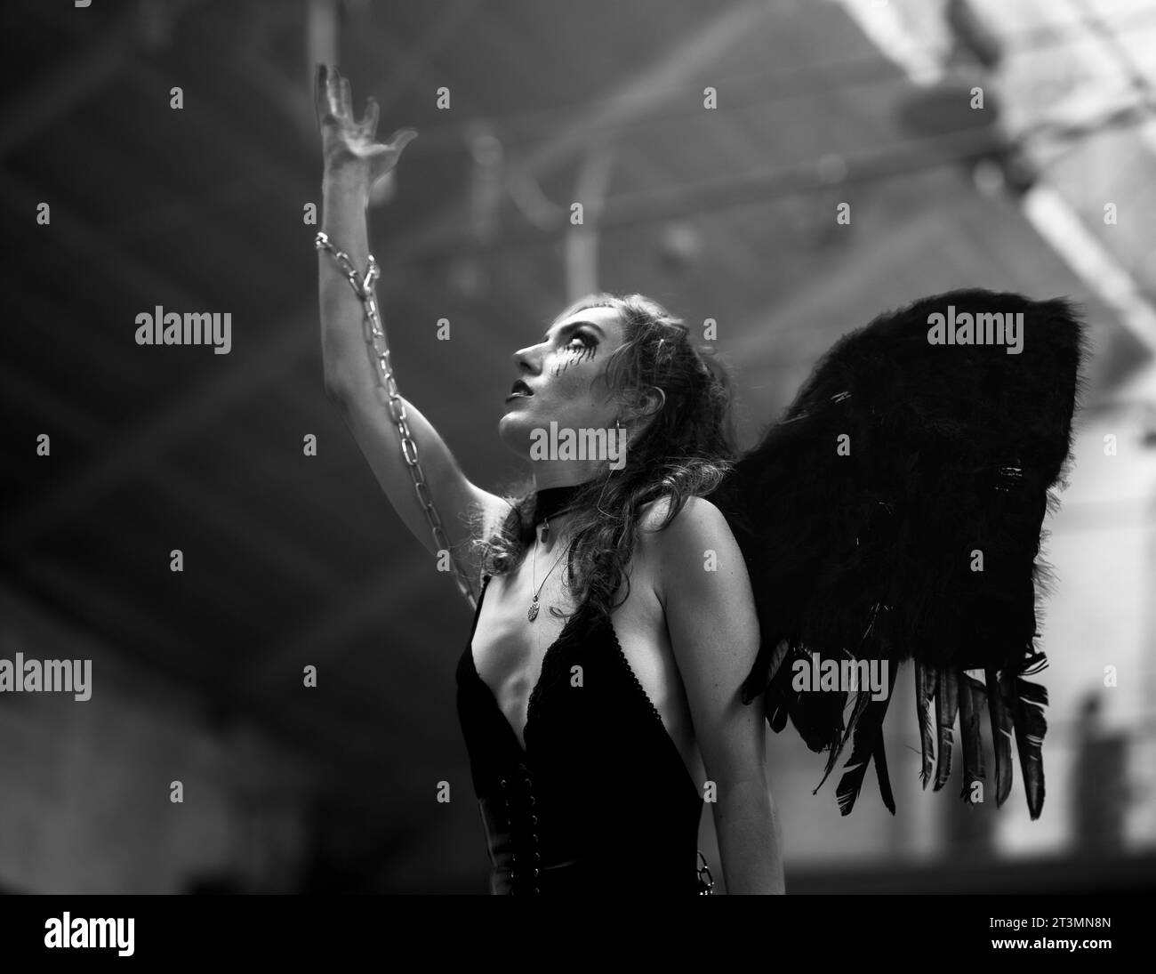 Der Engel des Todes greift nach oben Stockfoto