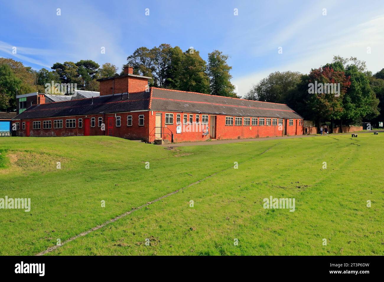 Umkleideräume für Sportarten in Blackweir, Bute Park, Cardiff. Aufgenommen Im Herbst 2023. Oktober Stockfoto