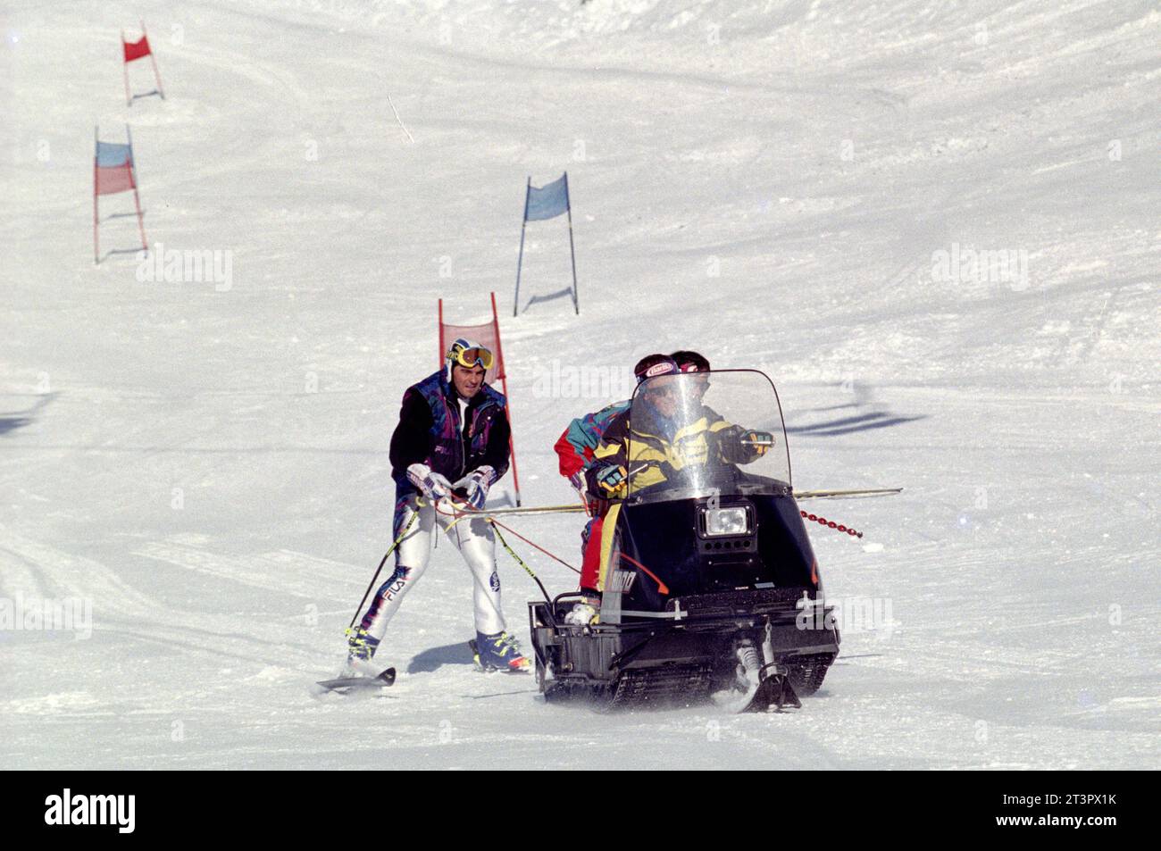 Italien Bormio 18.03.1995: Alberto Tomba, italienischer Skiläufer, während der Aufklärung vor dem Rennen Stockfoto