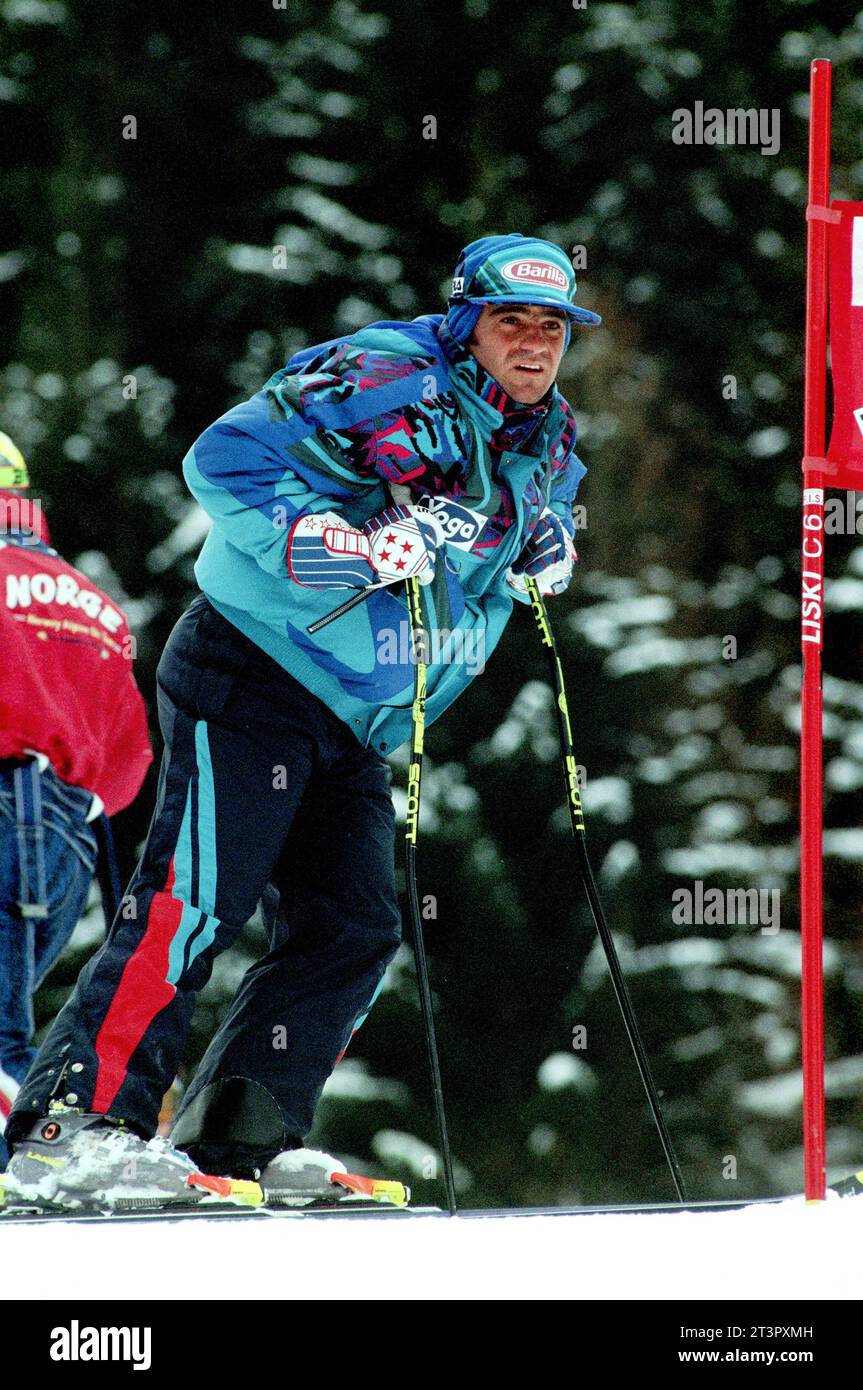 France Tignes 04.12.1994: Alberto Tomba, italienischer Skiläufer, während des WM-Rennens 1994/1995 Stockfoto