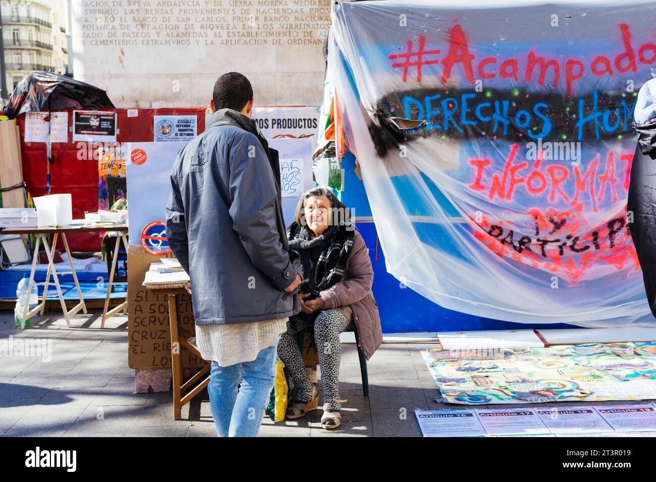 Friedliche soziale Bewegung für Menschenrechte. Puerta del sol, Madrid, Comunidad de Madrid, Spanien, Europa Stockfoto