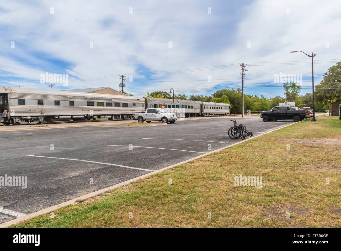 Austin Steam Train Association Hill County Flyer halten in Burnet, Texas - für Mittagessen, Shopping und Unterhaltung. Stockfoto