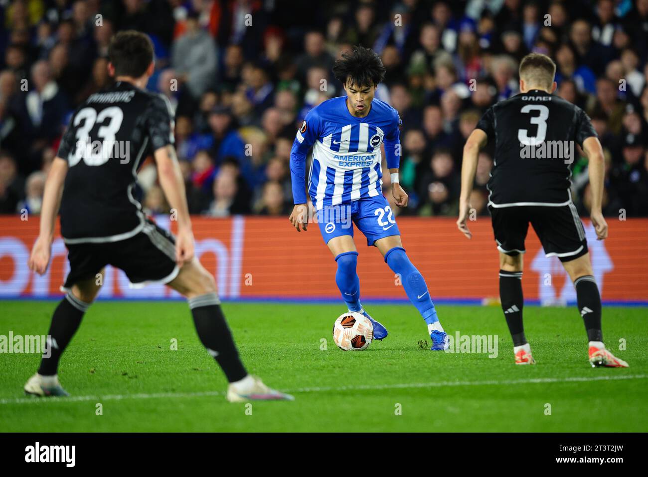 BRIGHTON, Großbritannien - 26. Oktober 2023: Kaoru Mitoma aus Brighton & Hove Albion im Spiel während des Gruppenspiels der UEFA Europa League zwischen Brighton & Hove Albion FC und AFC Ajax im Amex Stadium (Foto: Craig Mercer/ Alamy Live News) Stockfoto