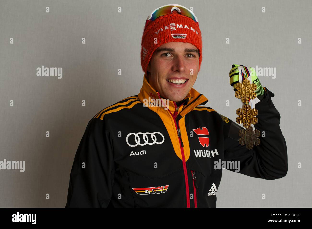 Johannes Rydzek mit 2 Goldmedaillen und eine Brozemedaille FIS NORDISCHE SKI-WELTMEISTERSCHAFT 2015 in Falun, Schweden am 26.02.2015 Stockfoto