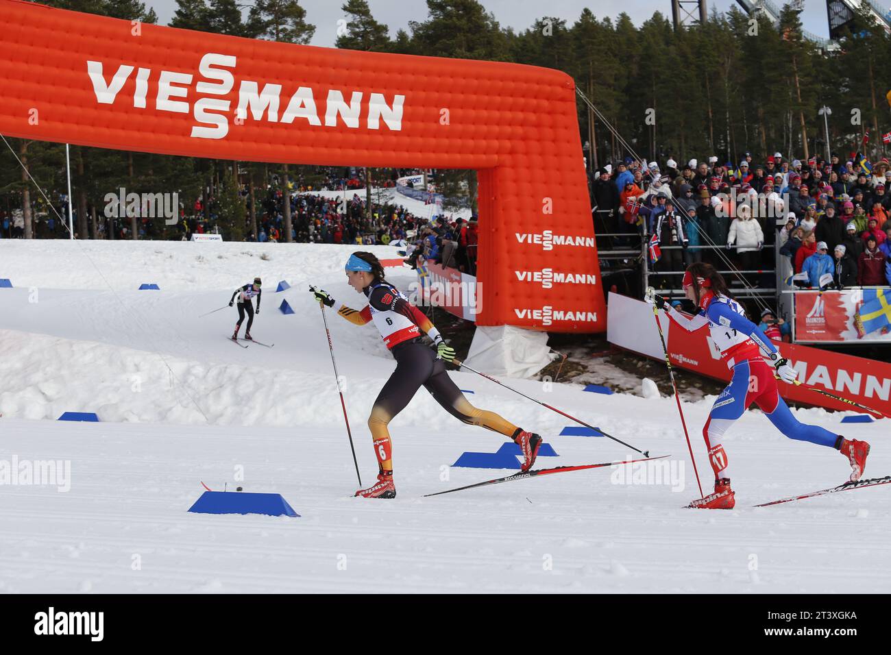 Viessmann Werbebanden FIS NORDISCHE SKI-WELTMEISTERSCHAFT 2015 in Falun, Schweden am 28.02.2015 Stockfoto