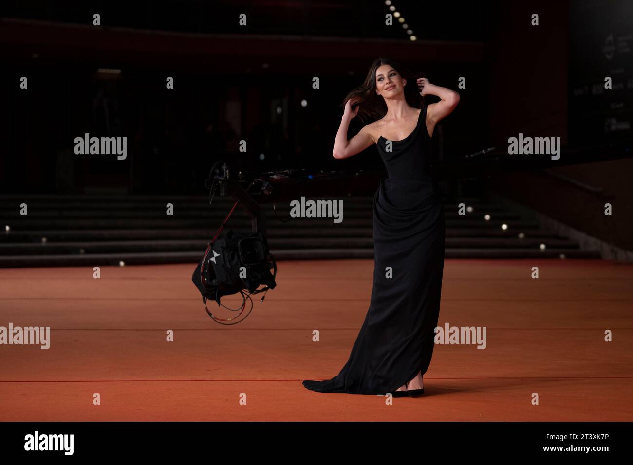 Rom, Italien, 26. Oktober 2023 - Camila Morrone nimmt am roten Teppich des 18° Rome Film Festivals Teil. Credits: Luigi de Pompeis/Alamy Live News Stockfoto