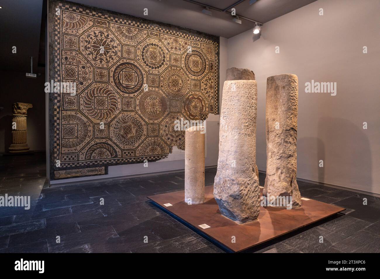 Hispano-römischer Meilenstein, Sandstein, Santacris, Museum von Navarra, Pamplona, Navarra, Spanien. Stockfoto