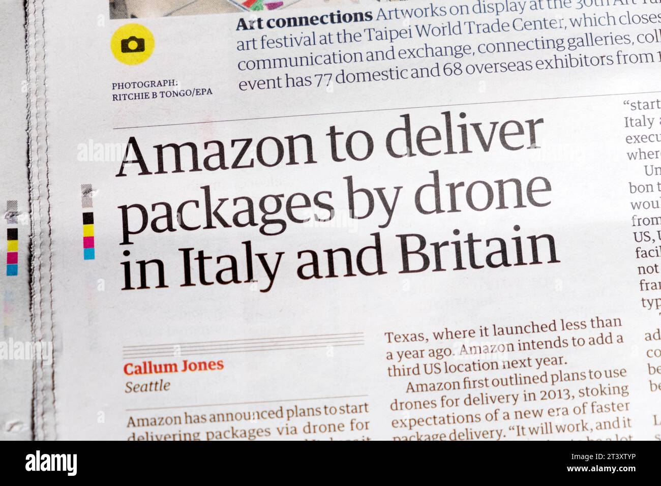 „Amazon liefert Pakete per Drohne in Italien und Großbritannien“ Guardian-Zeitung Schlagzeile kommerzielle Lieferungen 19. Oktober 2023 London England Großbritannien Stockfoto
