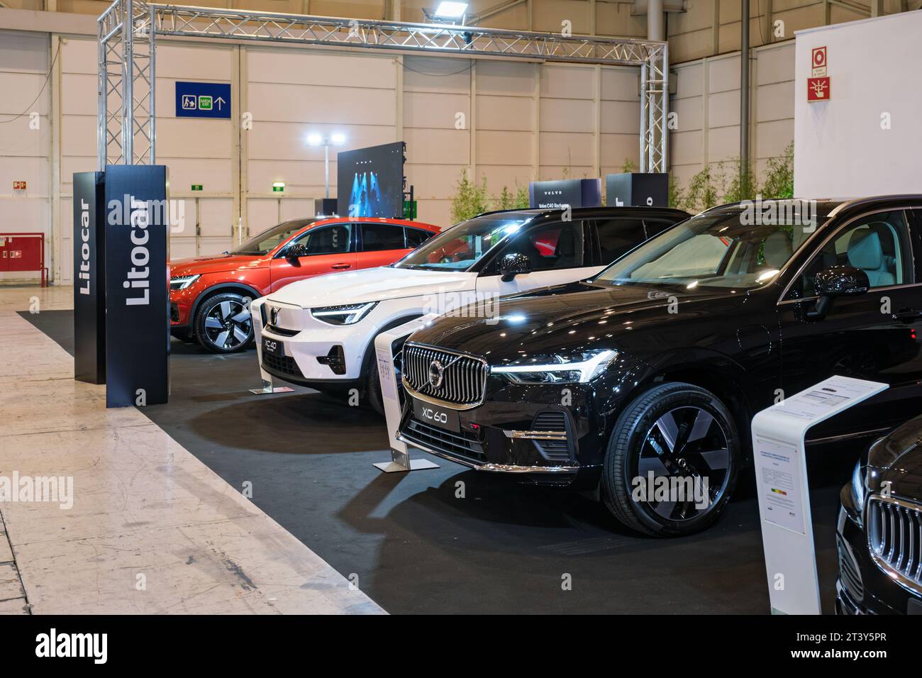 Volvo XC60 Hybrid und Volvo XC40 und S40 Elektroautos auf der ECAR Show – Hybrid and Electric Motor Show Stockfoto