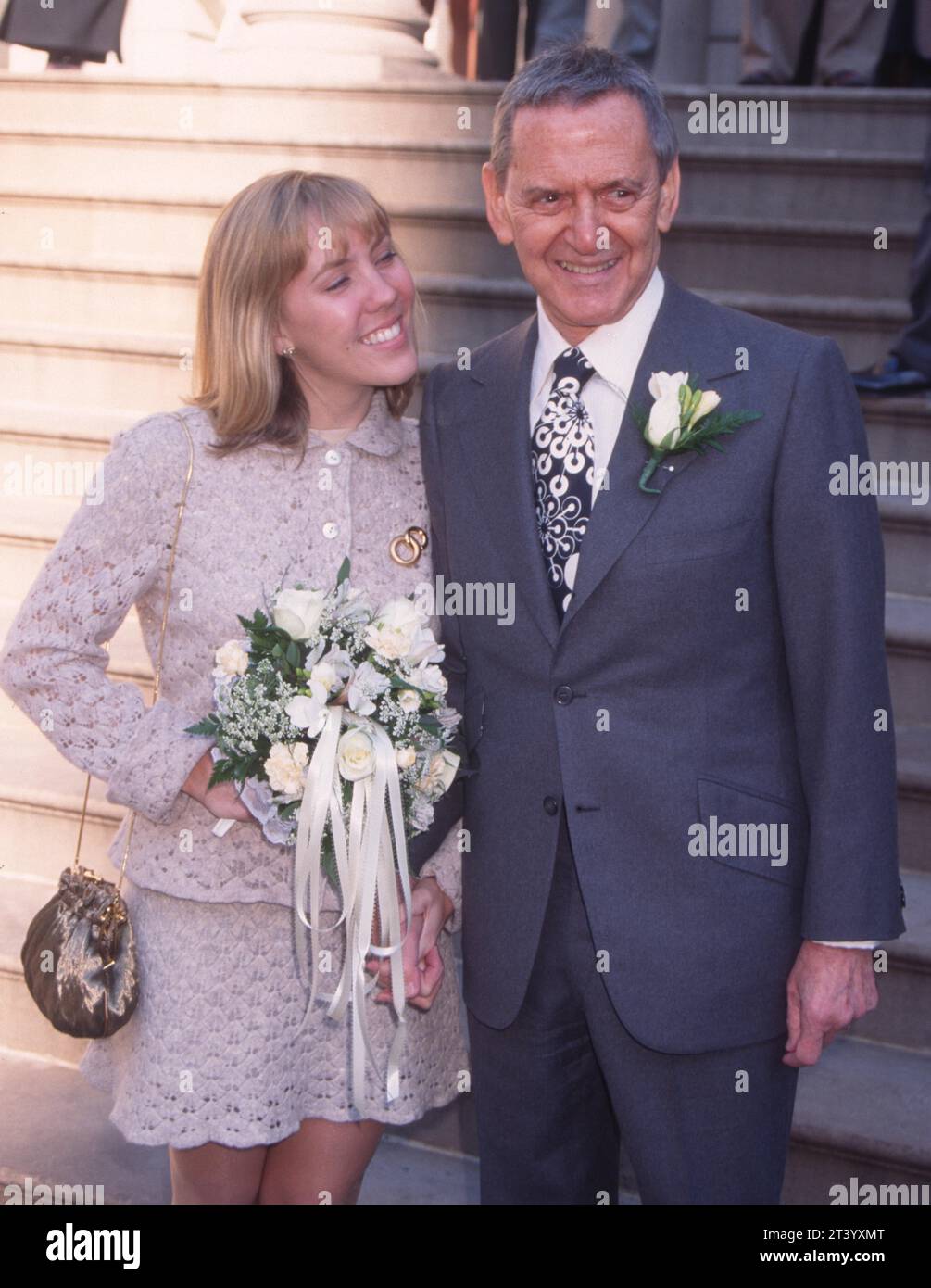 1995 Tony Randall Heather Harlan Wedding im Rathaus NY John Barrett/PHOTOlink.net Stockfoto