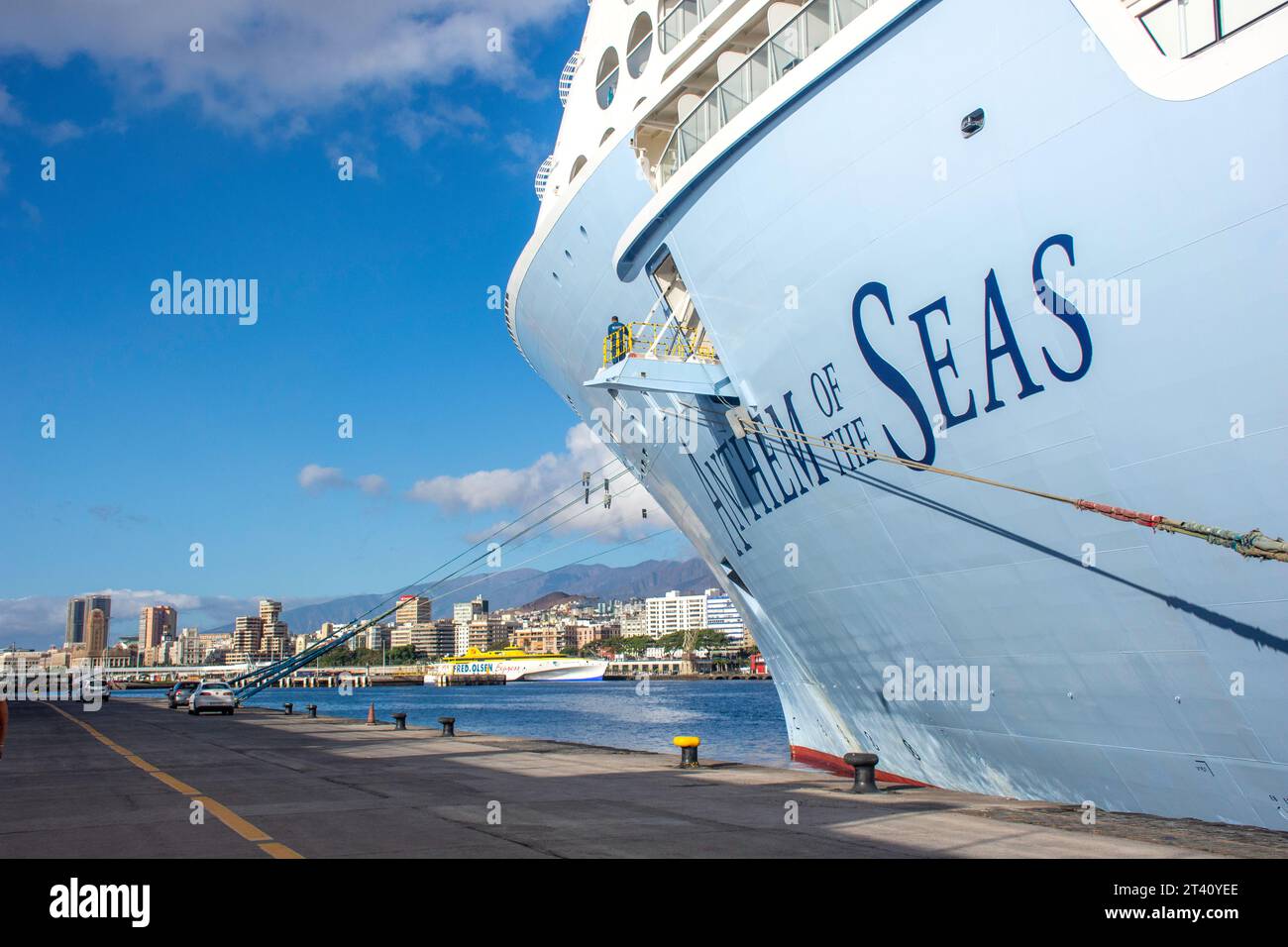Royal Caribbean „Anthem of the Seas“ Kreuzfahrtschiff am Liegeplatz in Santa Cruz de Teneriffa, Teneriffa, Kanarische Inseln, Spanien Stockfoto
