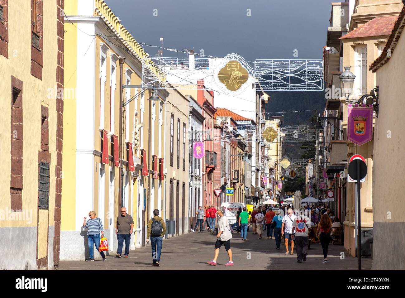 Straßenszene, Calle Obispo Rey Redondo, San Cristóbal de La Laguna, Teneriffa, Kanarische Inseln, Königreich Spanien Stockfoto