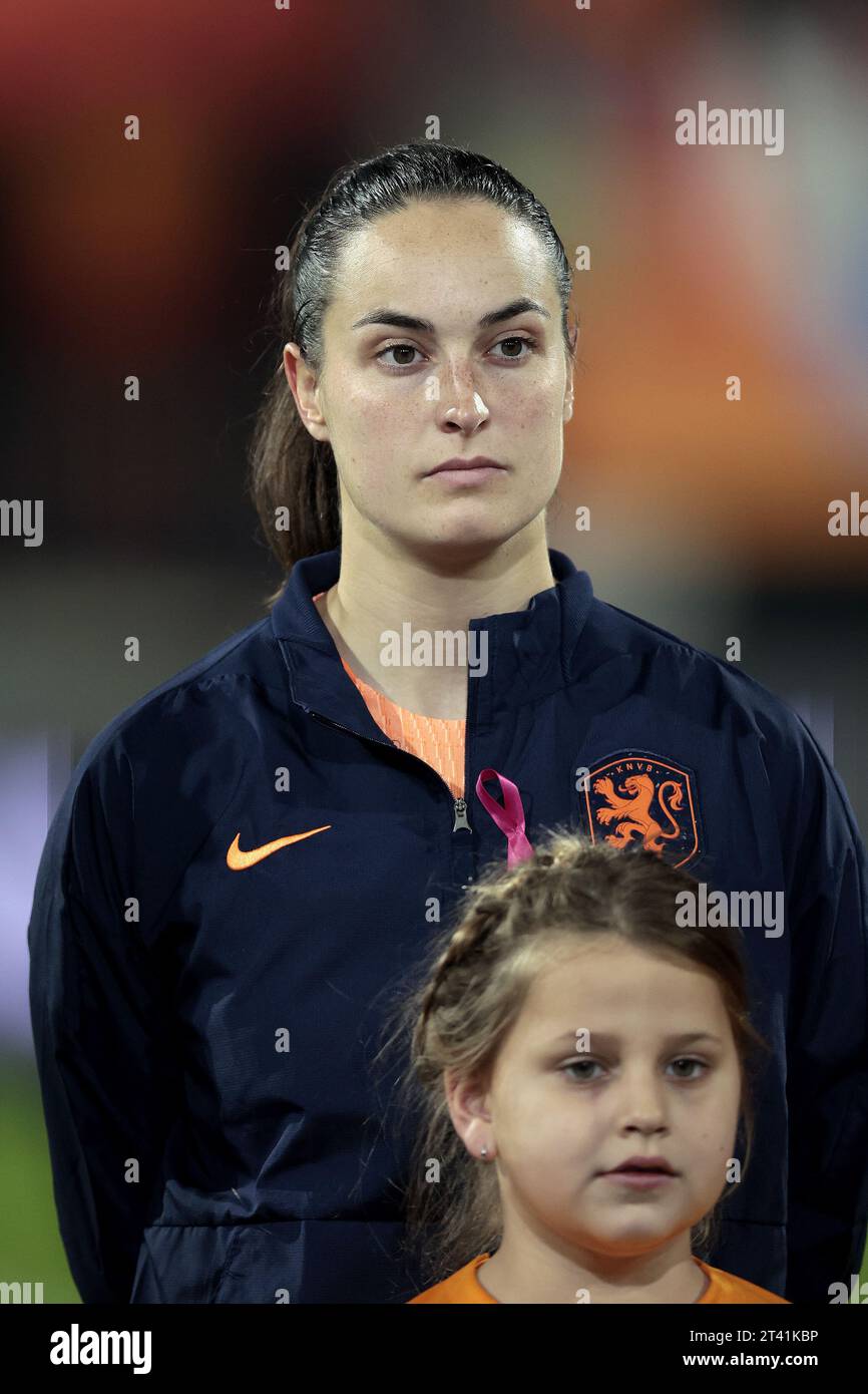 NIJMEGEN - Caitlin Dijkstra aus den Niederlanden vor dem Frauenspiel der UEFA Nations League zwischen den Niederlanden und Schottland in de Goffert am 27. Oktober 2023 in Nijmegen, Niederlande. ANP JEROEN PUTMANS Stockfoto