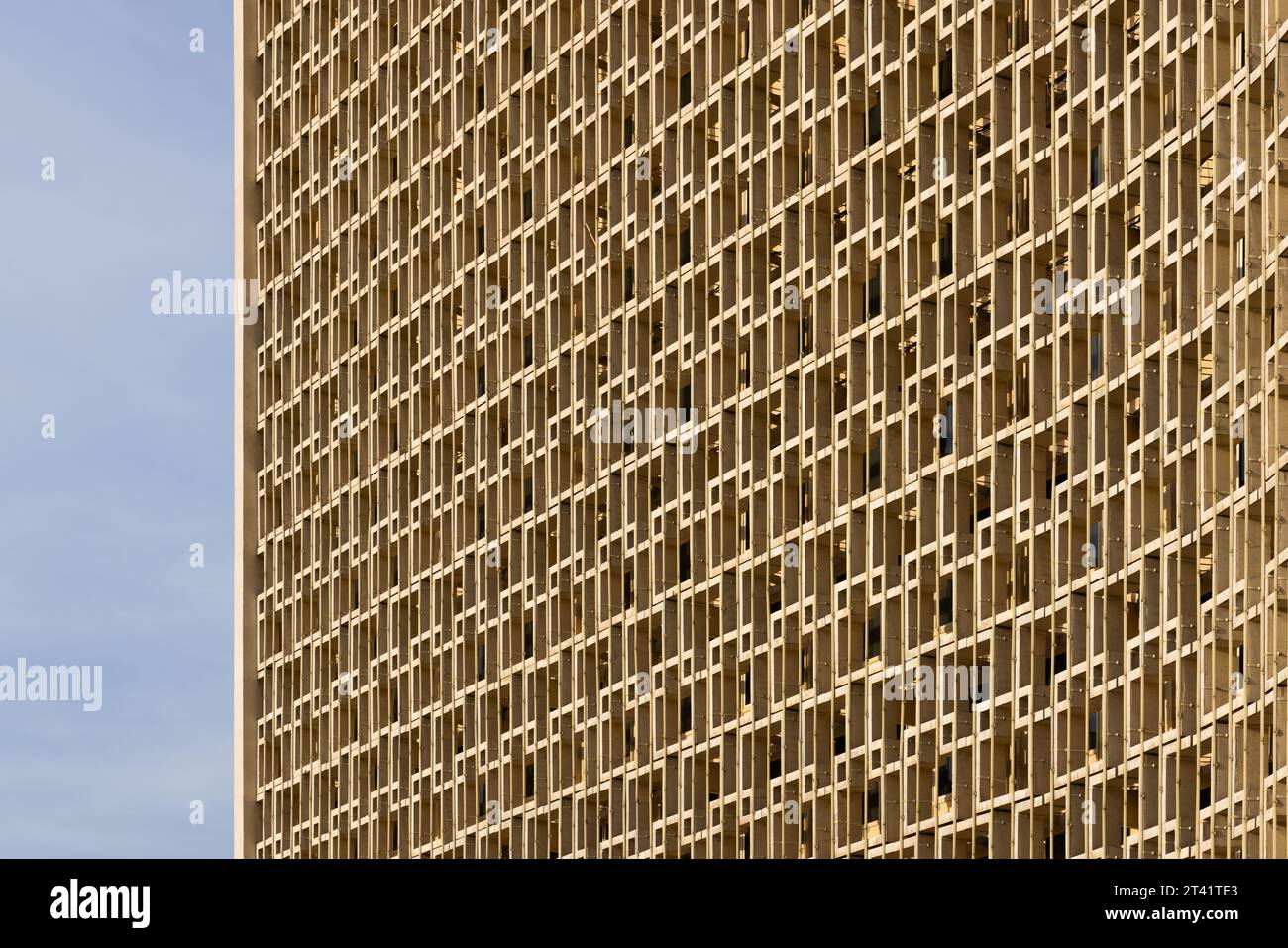 Hotel Usbekistan Hotel mit modernistischer Architektur im Zentrum von Taschkent im brutalistischen Architekturstil der sowjetzeit Stockfoto