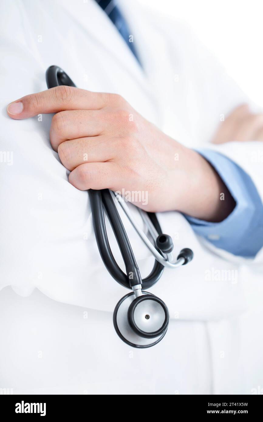 Arzt Holding Stethoskop Stockfoto