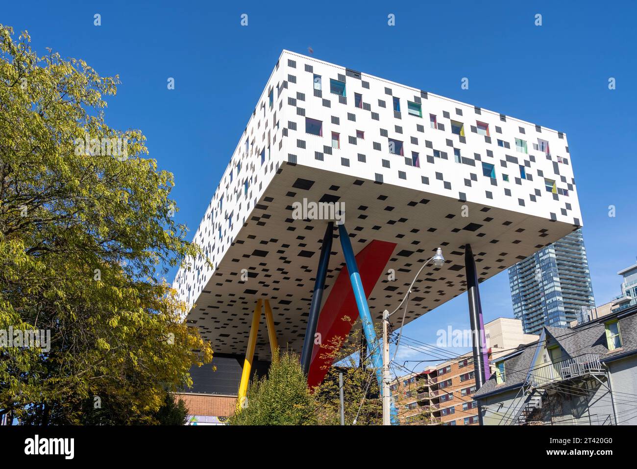 OCAD University an der McCaul Street in Toronto, ON, Kanada Stockfoto