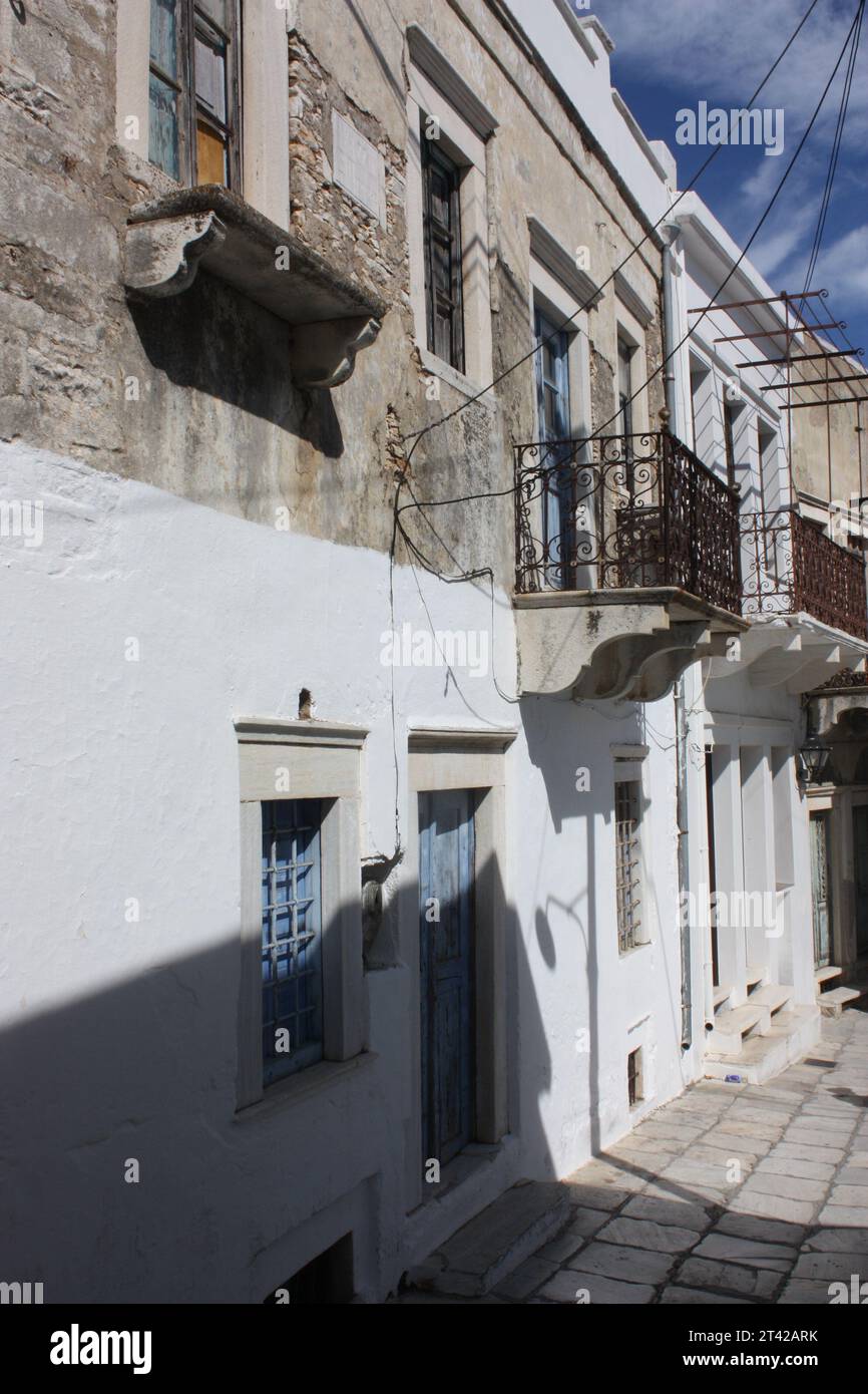 Häuser in der Stadt Apiranthos auf der Insel Naxos in den Kykladen Griechenlands Stockfoto