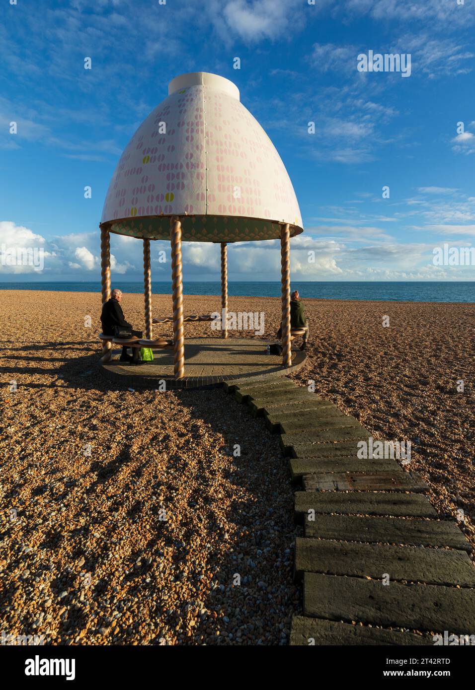 Der Jelly Mould Pavilion Folkestone Beach. Stockfoto