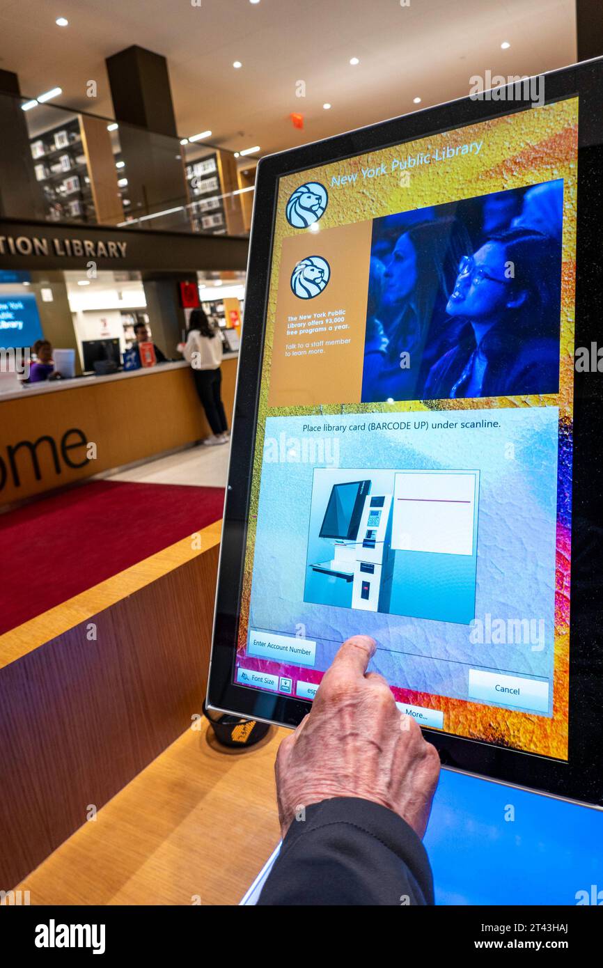 Die Stavros Niarchos Foundation Library (SNFL) befindet sich in der 455 Fifth Avenue, NYC, USA 2023 Stockfoto