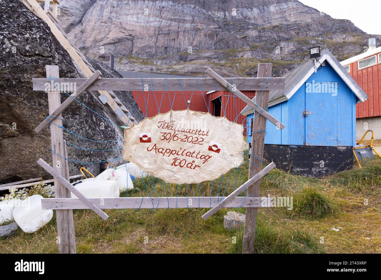 Aappilattoq Village Sign, ein Inuit-Dorf in Südgrönland mit 100 Einwohnern; Grönland Europa Stockfoto