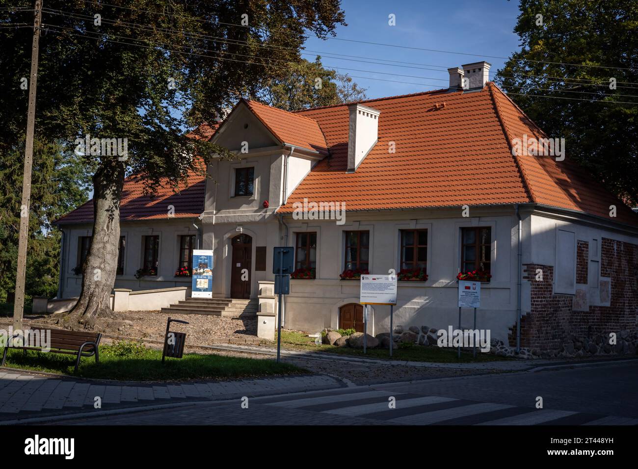 Kamien Pomorski, Polen - 14. September 2023: Ewald von Kleist Haus, Teil des Kamien Landhistorischen Museums im historischen Stadtzentrum. Stockfoto