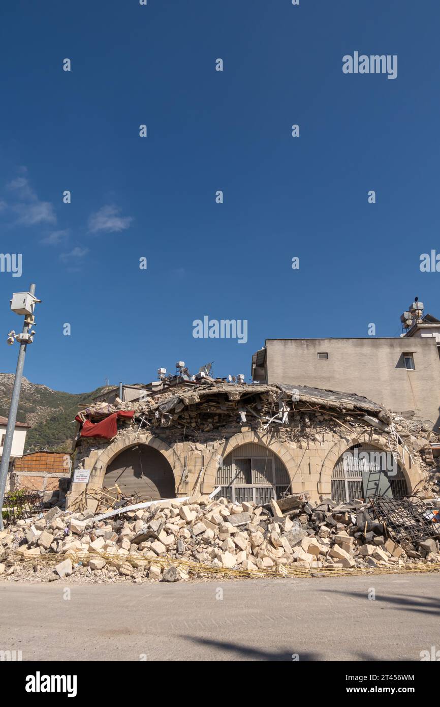 Historisches Gebäude in der Altstadt von Antakya, zerstört durch das Erdbeben von 2023 Stockfoto