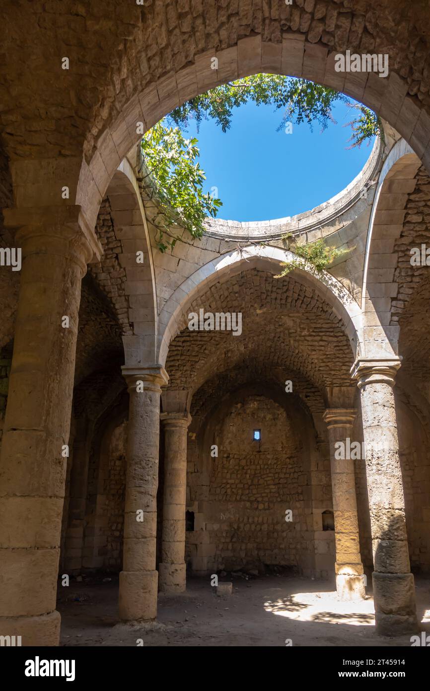 Batıayaz Armenische Apostolische Kirche Hatay Türkei. Der Bau begann in den 1910er Jahren und wurde nie beendet Stockfoto