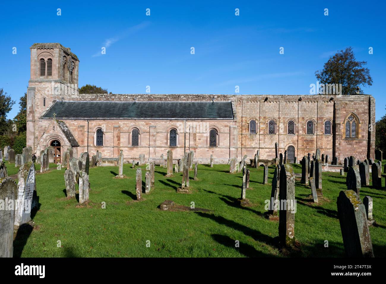 St Cuthbert's Church eine anglikanische Pfarrkirche in Norham, Berwick-upon-Tweed, Northumberland, England, Großbritannien Stockfoto