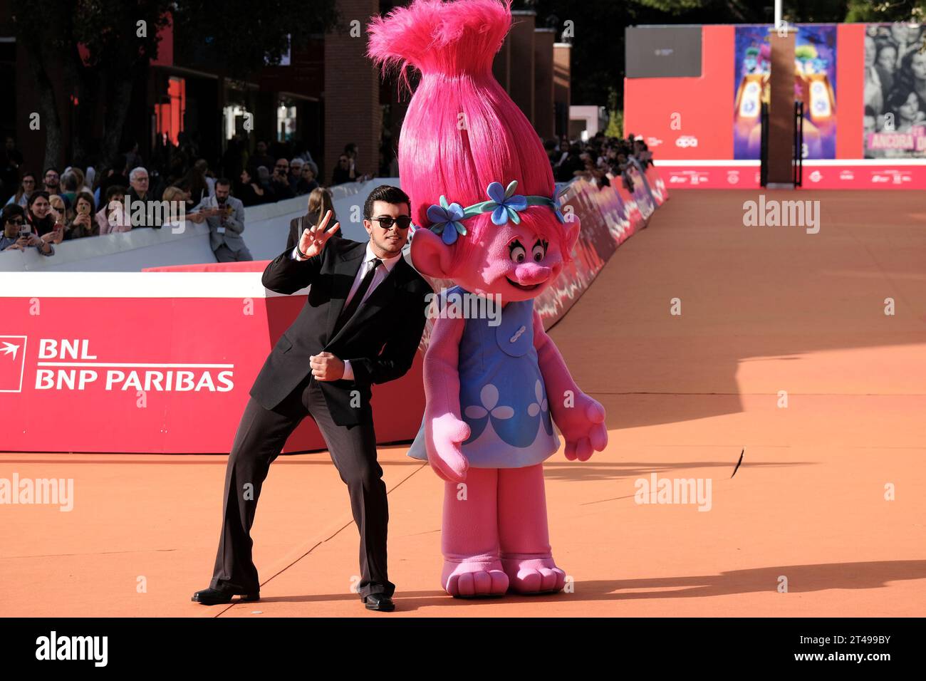 Rom, Italien. Oktober 2023. Stash besucht den roten Teppich für „Trolls 3“ während des 18. Rom Film Festivals im Auditorium Parco Della Musica in Rom. (Foto: Davide Di Lalla/SOPA Images/SIPA USA) Credit: SIPA USA/Alamy Live News Stockfoto