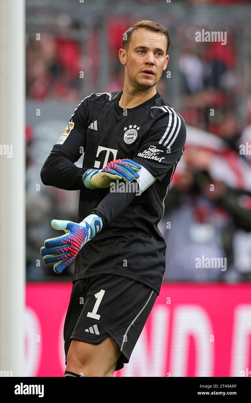 m-nchen-28-oktober-manuel-neuer-von-bayern-m-nchen-beim-bundesliga