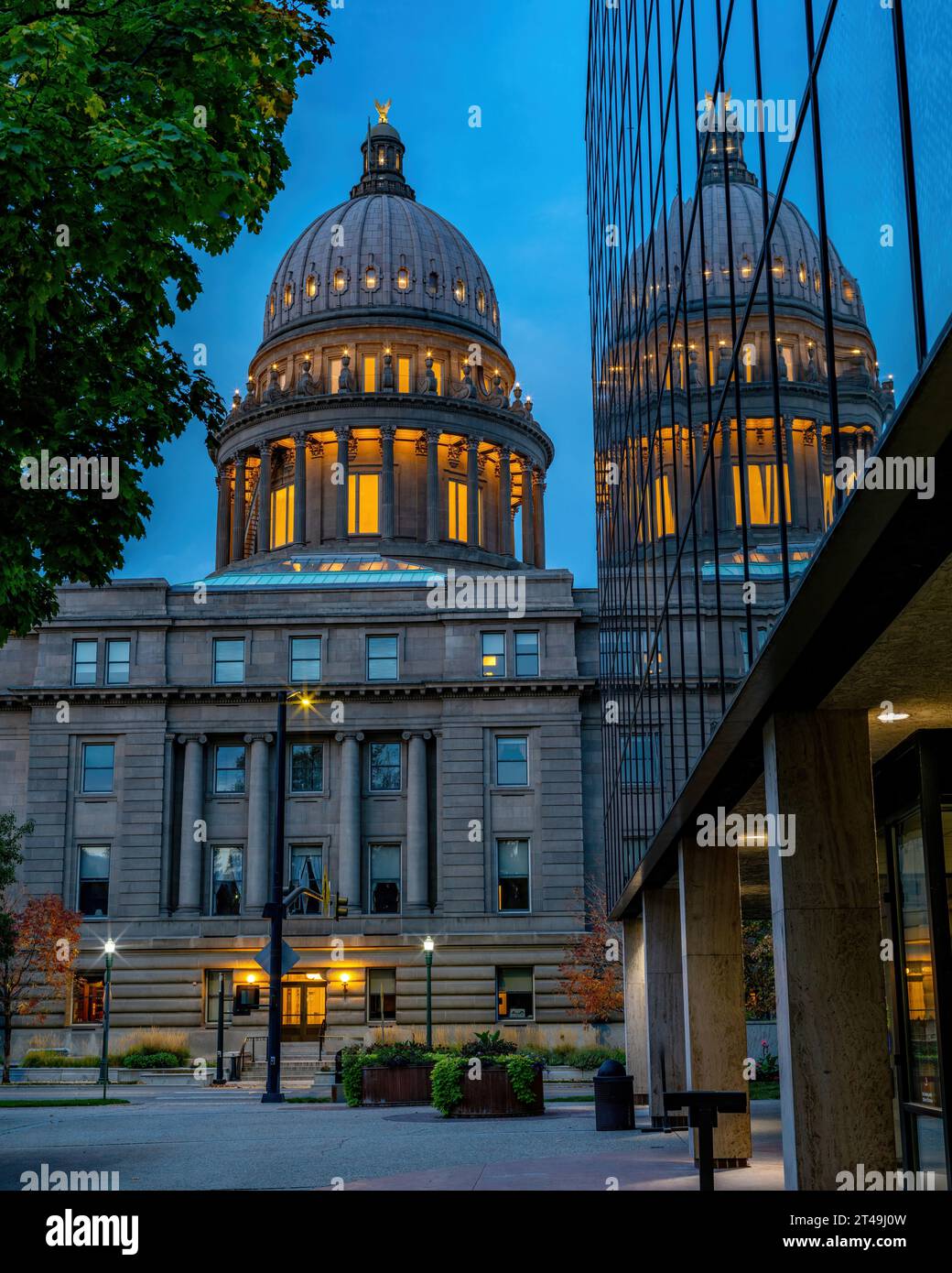 Die blaue Stunde Hauptstadt von Idaho Reflection Stockfoto