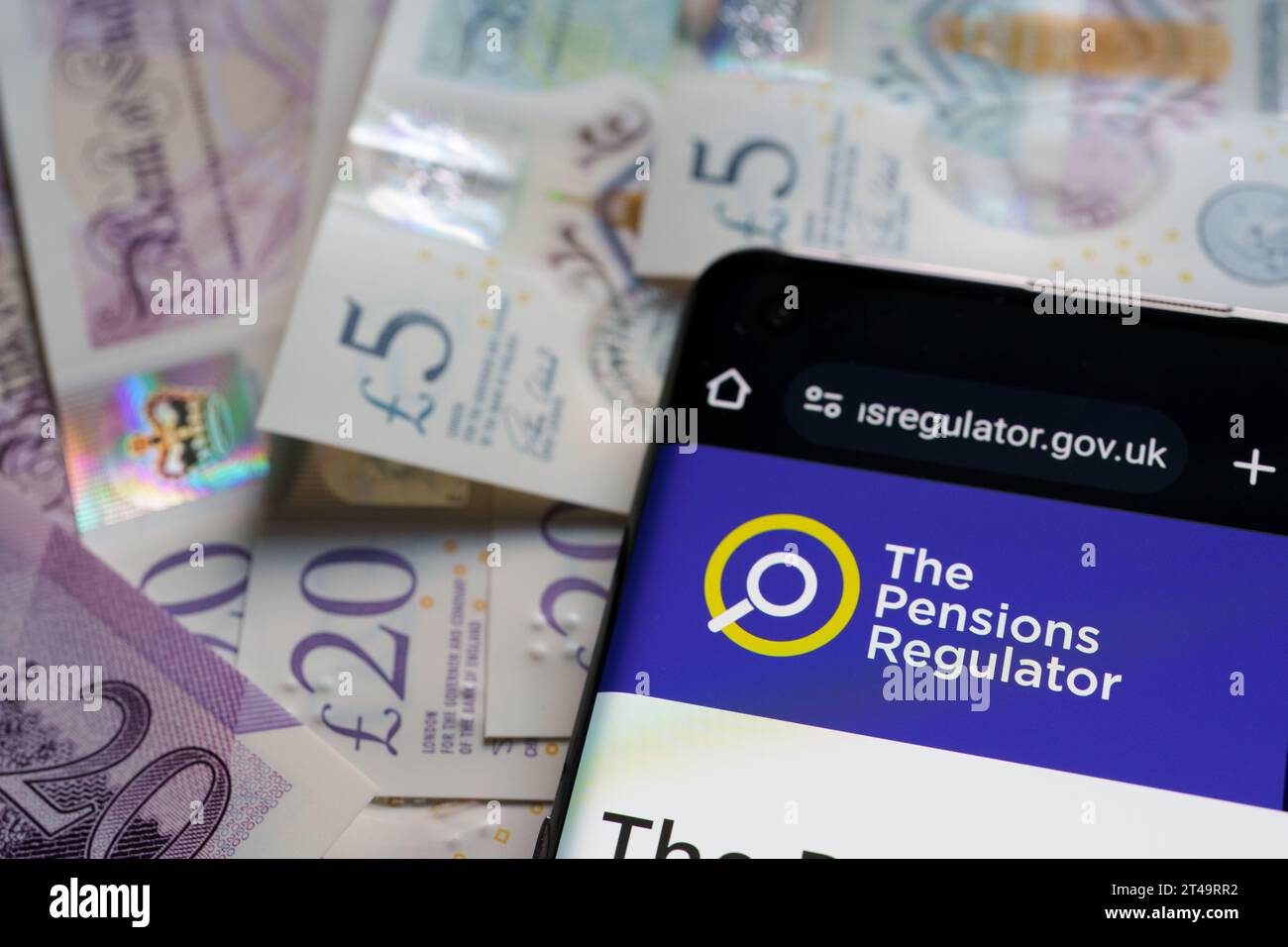 Das Logo der Pensionsregulierungsbehörde, das auf ihrer Website auf dem Smartphone zu sehen ist. TPR ist eine öffentliche Einrichtung, die die Rentensysteme im Vereinigten Königreich regelt. Stafford, Vereinigte Staaten Stockfoto