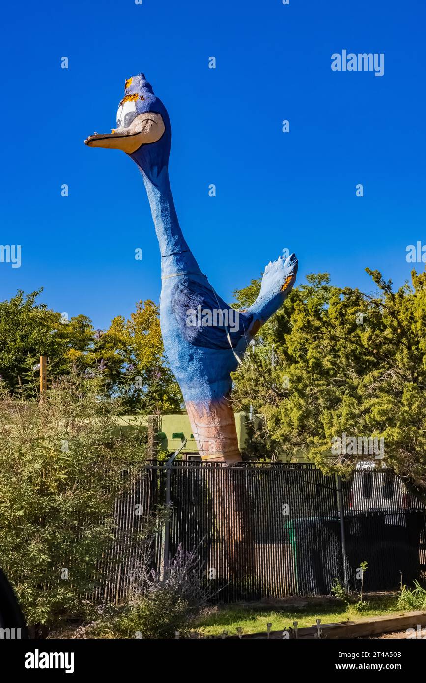 Roadrunner-Statue entlang der Route 66 in Albuquerque, New Mexico, USA [keine Freigabe der Immobilie; nur redaktionelle Lizenzierung] Stockfoto